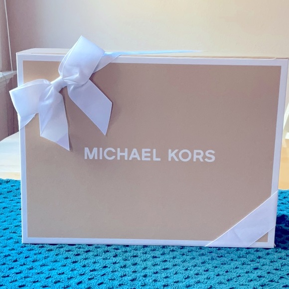 🌞  MICHAEL  KORS JET SET TRAVEL LOGO TOTE BAG 🌞 NWT 🌞 - Picture 16 of 16